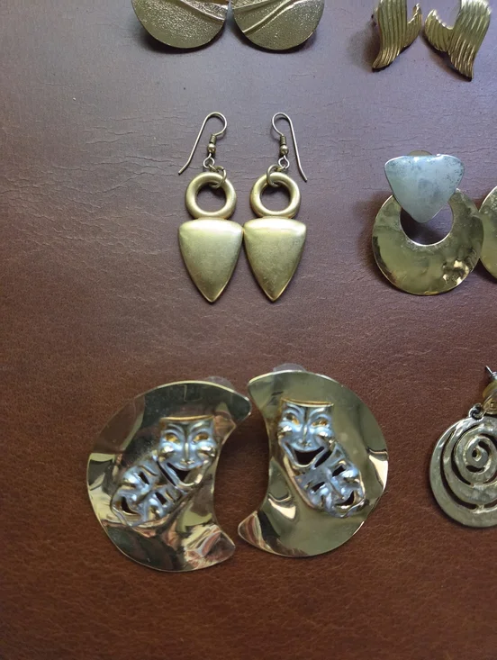 Vintage Lot Bundle Hammered Gold Chunky Earrings - Picture 3 of 10